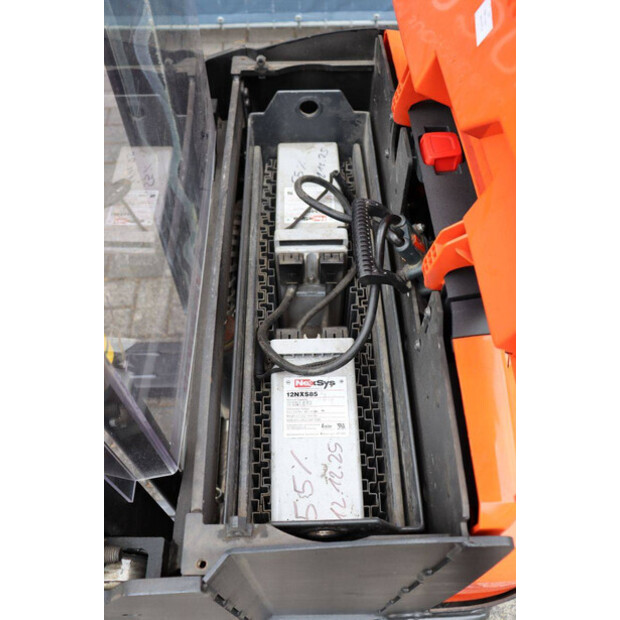 2015 BT SWE140L-48781478