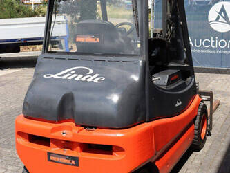 2003-linde-e30-02-1478163-48781988