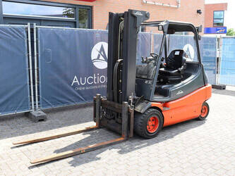 2003-linde-e30-02-1478163-48781991
