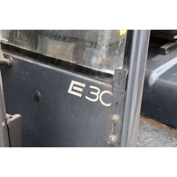 2003 Linde E30-02-48781995