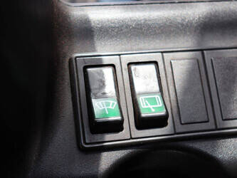 2003-linde-e30-02-1478163-48782016