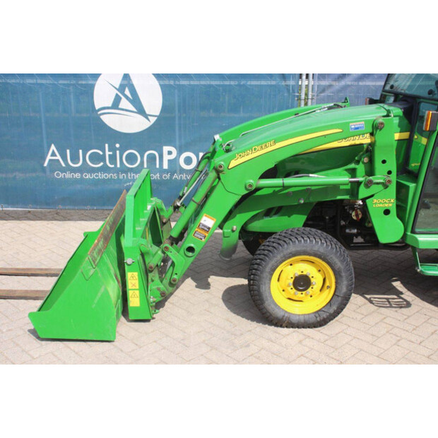 2003 JOHN DEERE 3720-48782773
