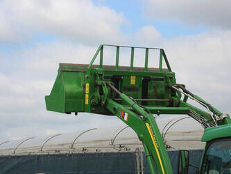 2003-john-deere-3720-48782806