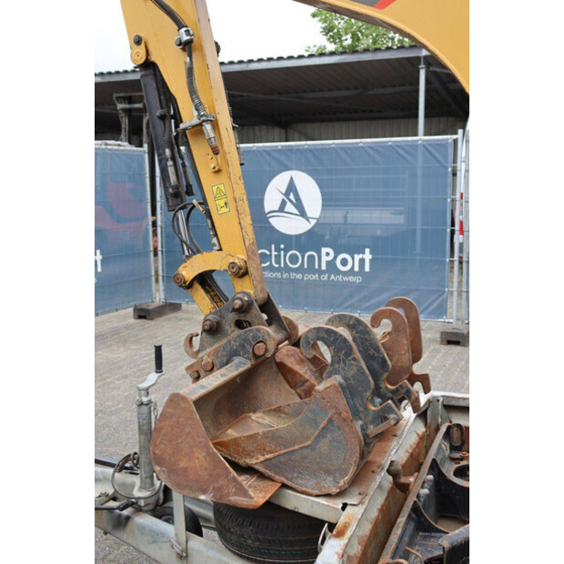 Caterpillar 301.8-48782845