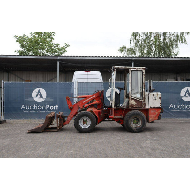 1991 Weidemann 3002 D/M-48783010