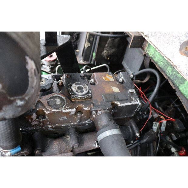 1991 Weidemann 3002 D/M-48783030