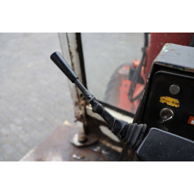 1991 Weidemann 3002 D/M-48783039