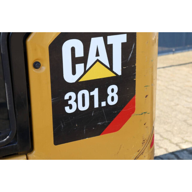 2019 كاتربيلر 301.8-48783215