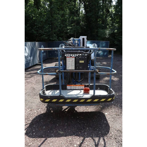 2010 Niftylift HR21D-48783572