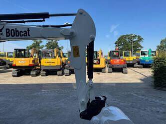 2010-bobcat-331-1478227-48783985