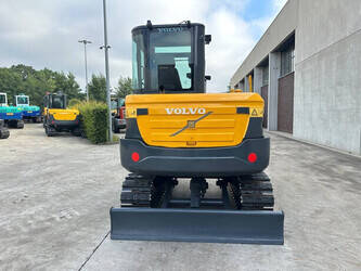 2010-volvo-ec60c-1478229-48784061
