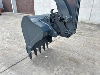 2010-volvo-ec60c-1478229-48784064