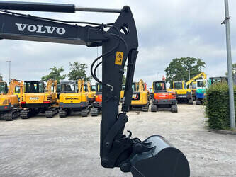 2010-volvo-ec60c-1478229-48784068