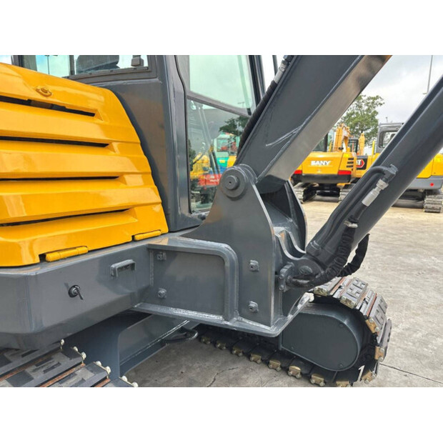 2010 Volvo EC60C-48784071