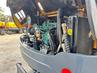 2010-volvo-ec60c-1478229-48784084