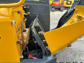2010-volvo-ec60c-1478229-48784087