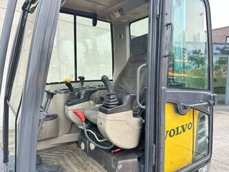 2010-volvo-ec60c-1478229-48784089