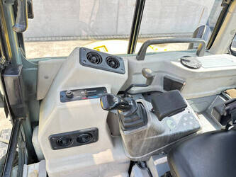 2012-yanmar-vio40-5b-1478236-48784378