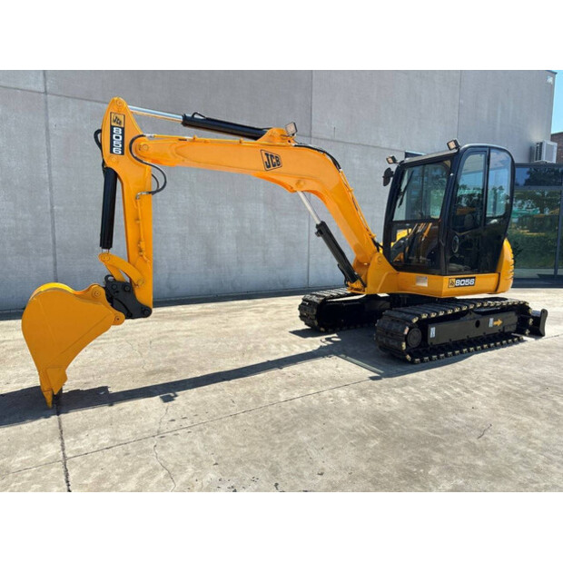 2011 JCB 8056-48784386