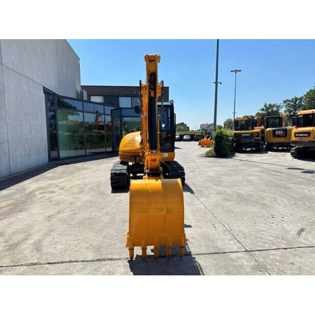 2011 JCB 8056-48784388