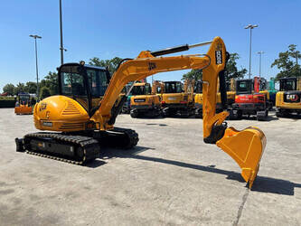 2011-jcb-8056-1478237-48784390