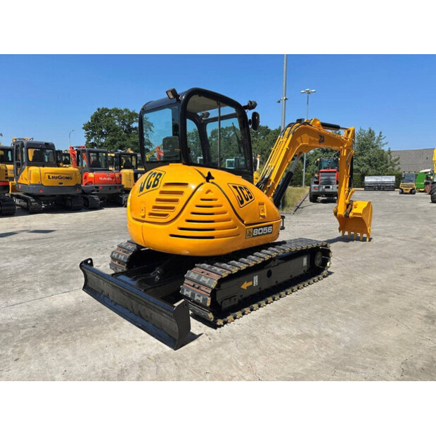 2011 JCB 8056-48784391