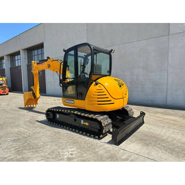 2011 JCB 8056-48784393