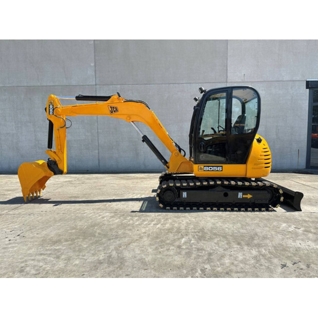 2011 JCB 8056-48784394