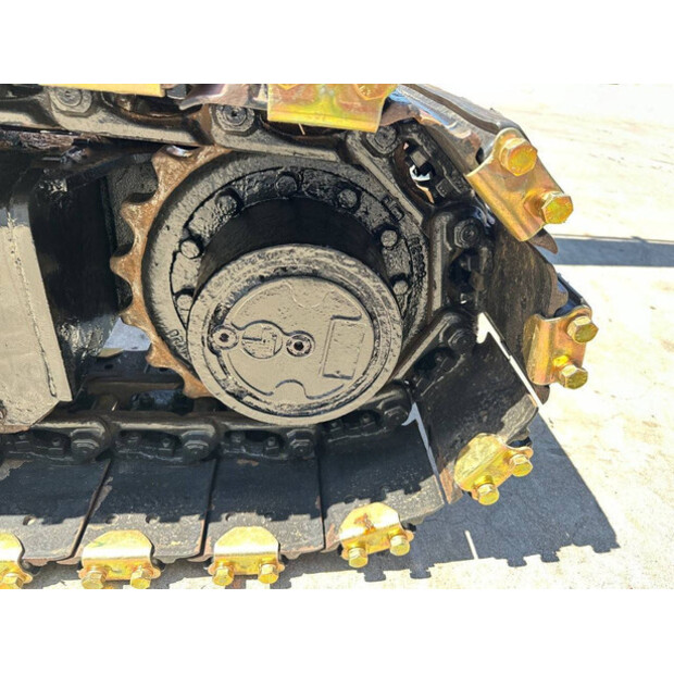 2011 JCB 8056-48784408