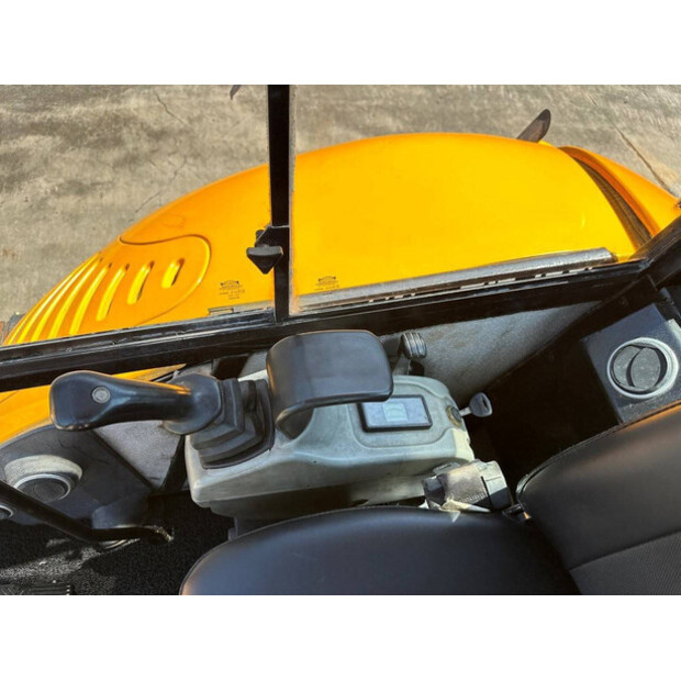 2011 JCB 8056-48784421