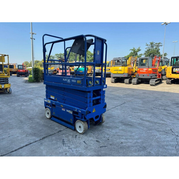 2002 UPRIGHT MX-19-48784987