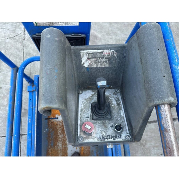 2002 UPRIGHT MX-19-48785005