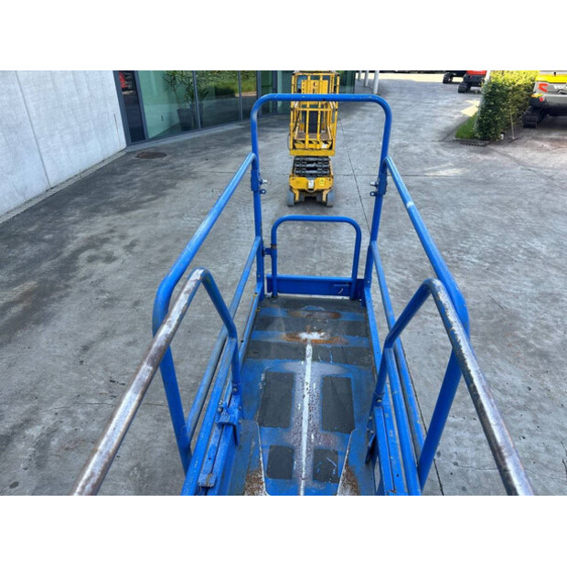 2002 UPRIGHT MX-19-48785006