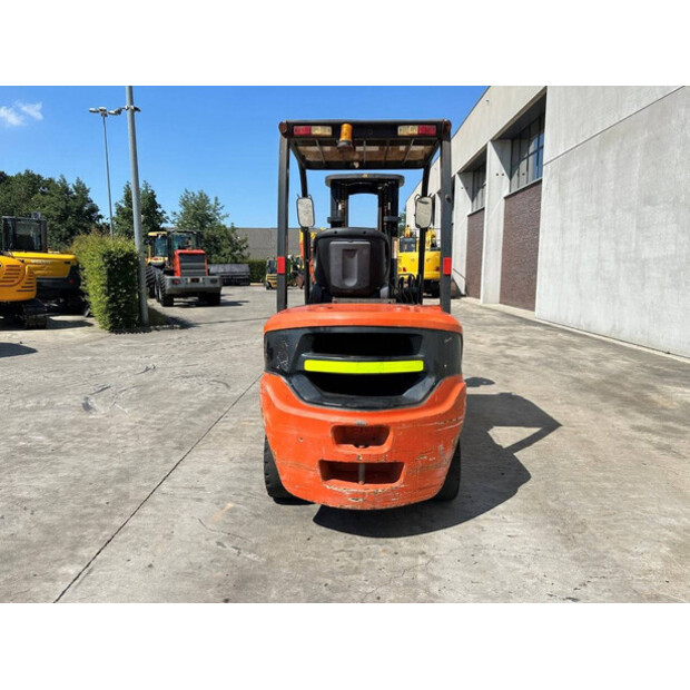 2018 كلارك GTS30D-48785163