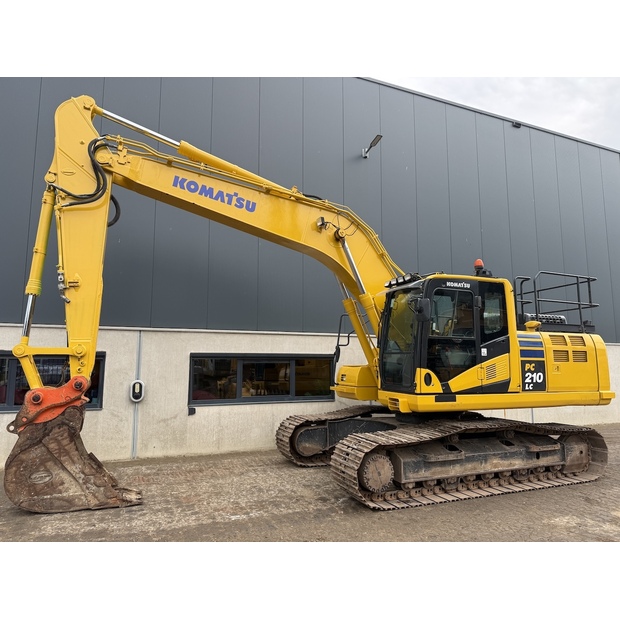 2018 Komatsu PC210-11-48793833