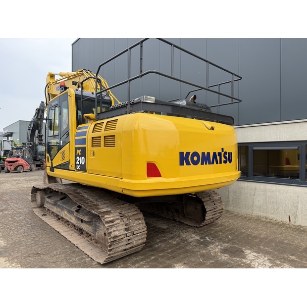 2018 Komatsu PC210-11-48793836