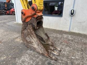 2018-komatsu-pc210-11-1478322-48793842