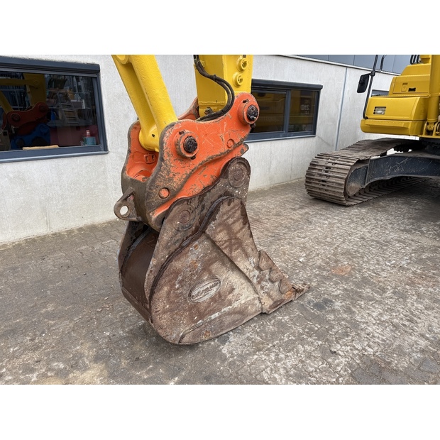 2018 Komatsu PC210-11-48793843