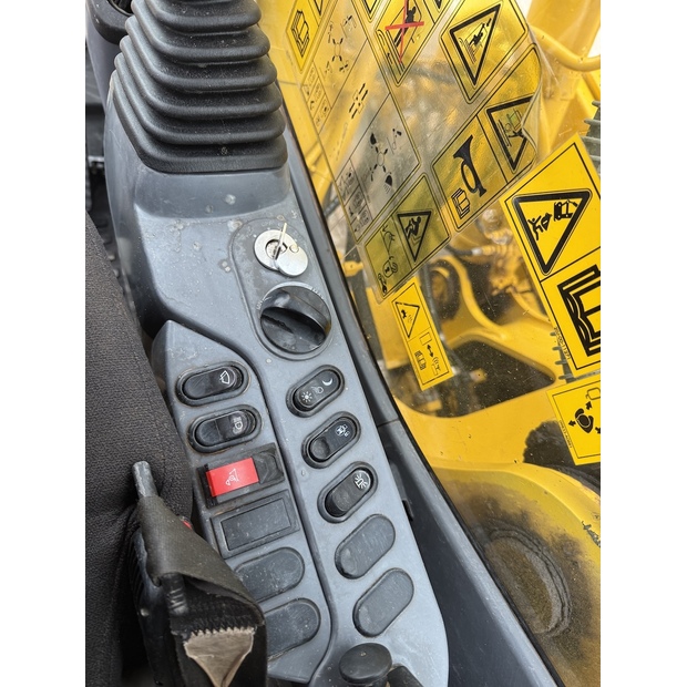 2018 Komatsu PC210-11-48793849