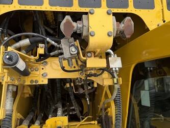 2018-komatsu-pc210-11-1478322-48793858