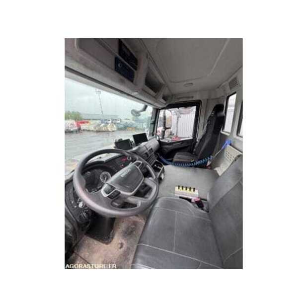 2023 Iveco 260S40-48804630