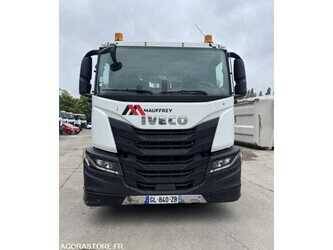 Image for Chassis Trucks 2023 Iveco 260S40