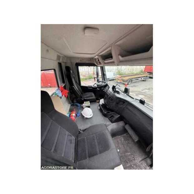 2023 Iveco 260S40-48804726