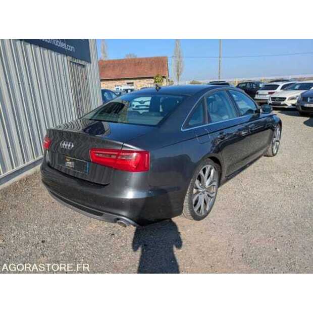 2013 أودي A6-48805478