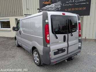 2012-renault-traffic-1478404-48805573