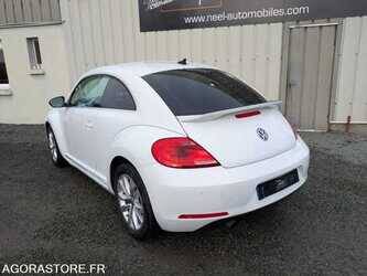 2015-volkswagen-new-beetle-1478409-48805626
