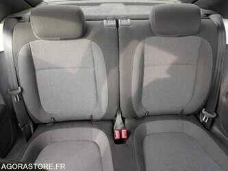 2015-volkswagen-new-beetle-1478409-48805631