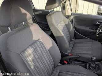 2015-volkswagen-polo-1478410-48805663