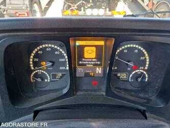 2015-mercedes-benz-antos-1477663-48805771