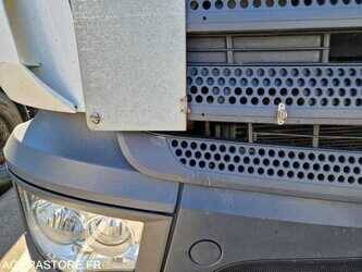 2015-mercedes-benz-antos-1477663-48805781